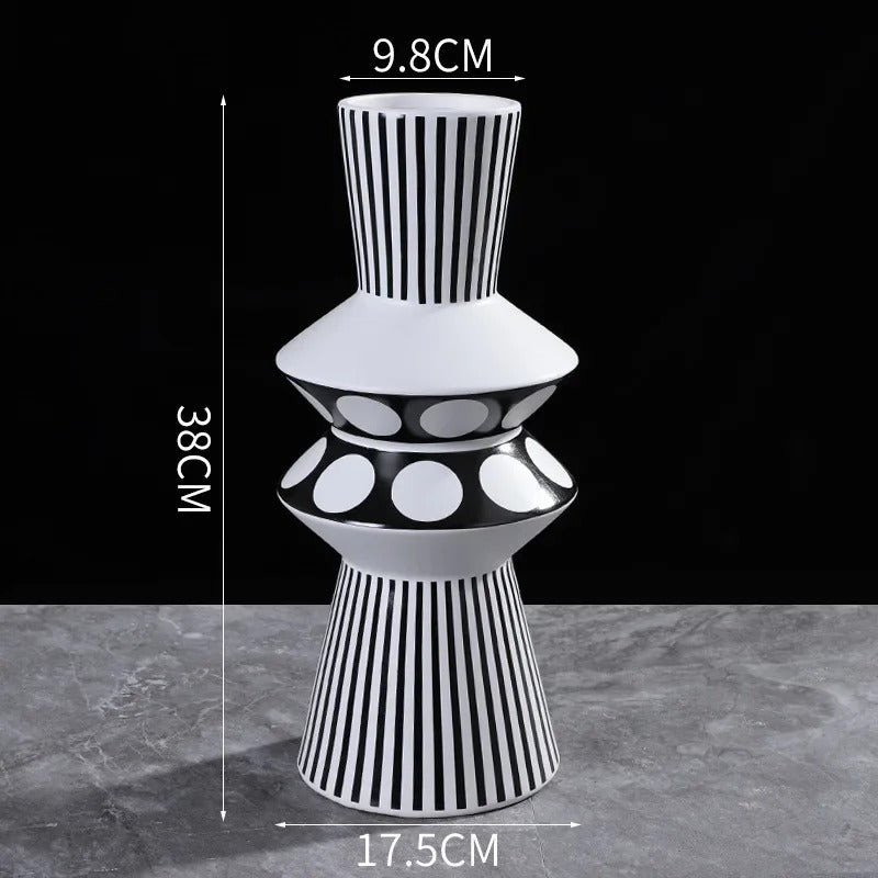 FormaVase – Moderne geometrisk vase med unikt design til boligindretning