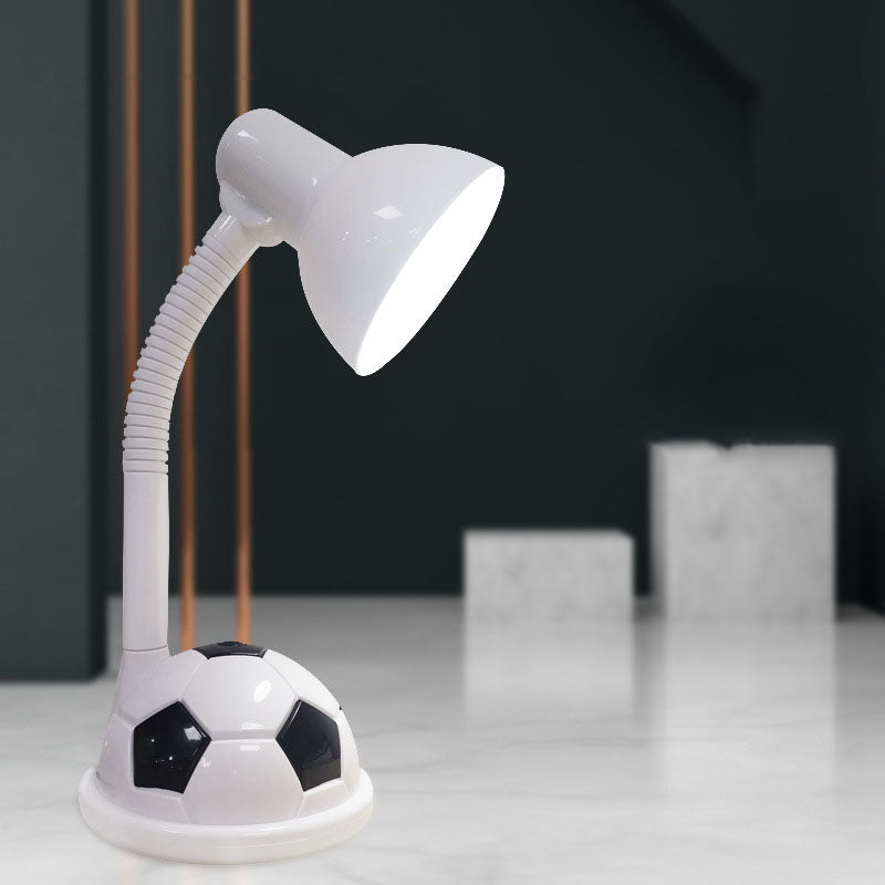 LumoKick - Fodboldinspireret LED-skrivebordslampe til studier og afslapning