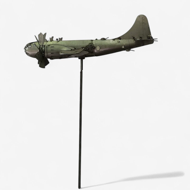 AeroSpin – Dekorativ vindmølle i flydesign til haven