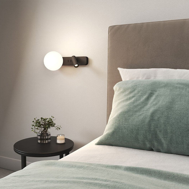 SphereGlow – Moderne glas væglampe med LED-spotlight