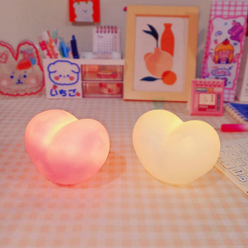 HeartGlow – Hjerteformet LED-bordlampe til hyggelige nætter og dekorativ charme