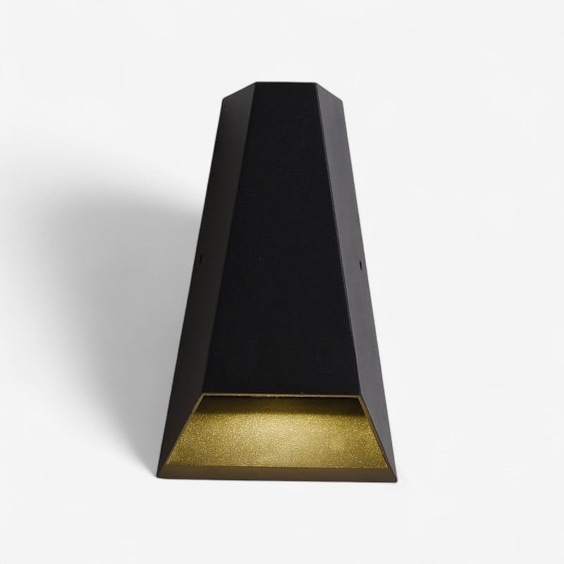 UpDownLume – Moderne Trapezformet Udendørs LED Væglampe