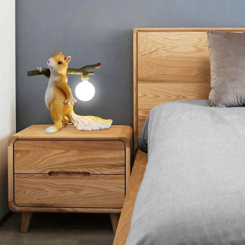 Squirrel Glow - Charmerende egernlampe til at oplyse dit hjem