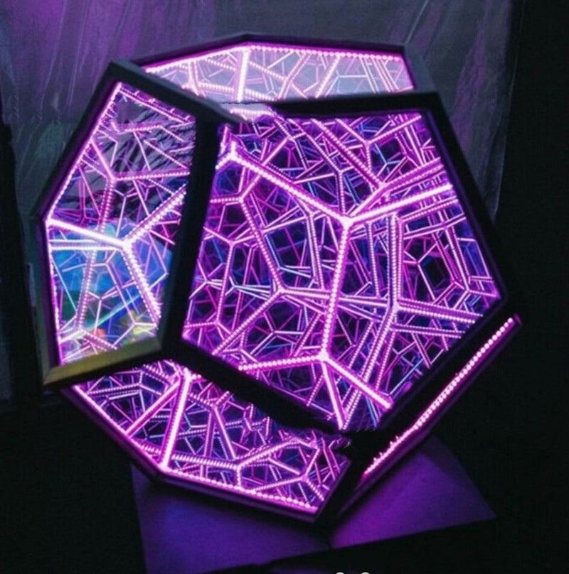 StellaSphere - Geometrisk LED lys med syv farvetilstande