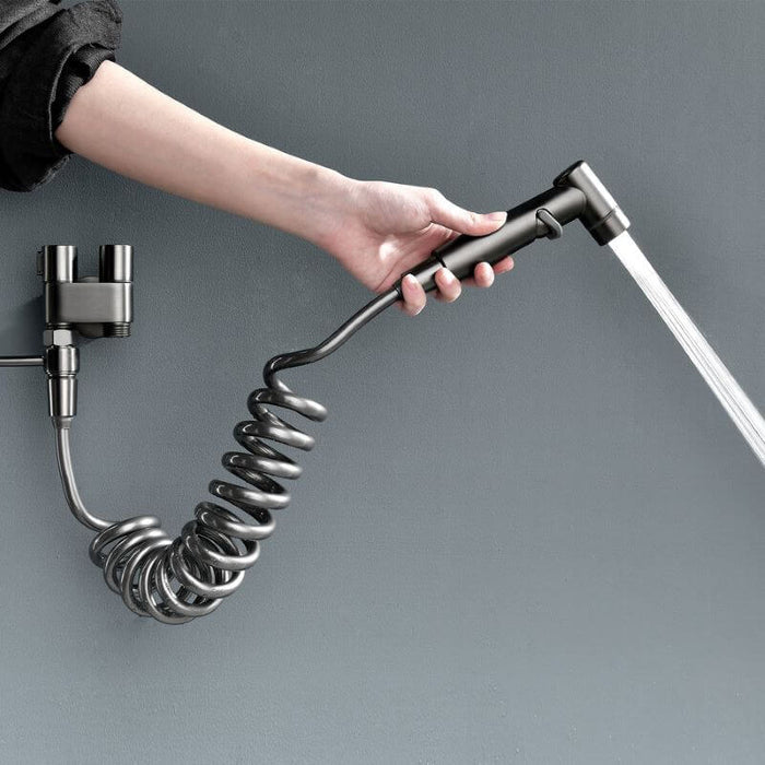 CleanSprout - Innovativ vandhane til toiletspray