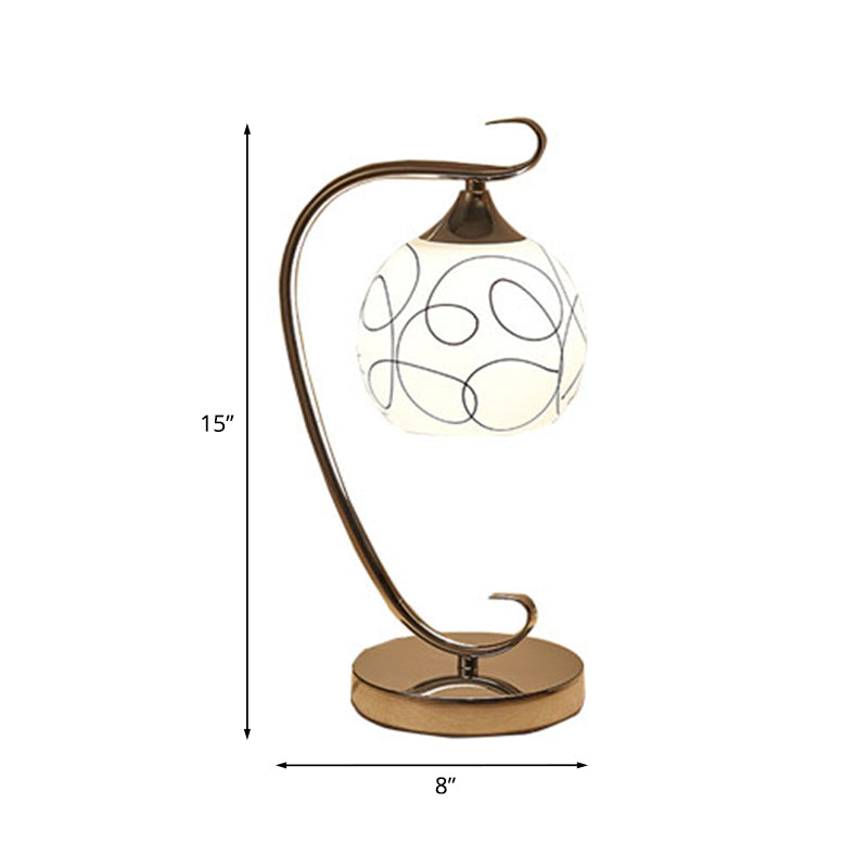 GlowBall - Klassisk hvid kuglebordlampe for tidløs elegance og blød belysning