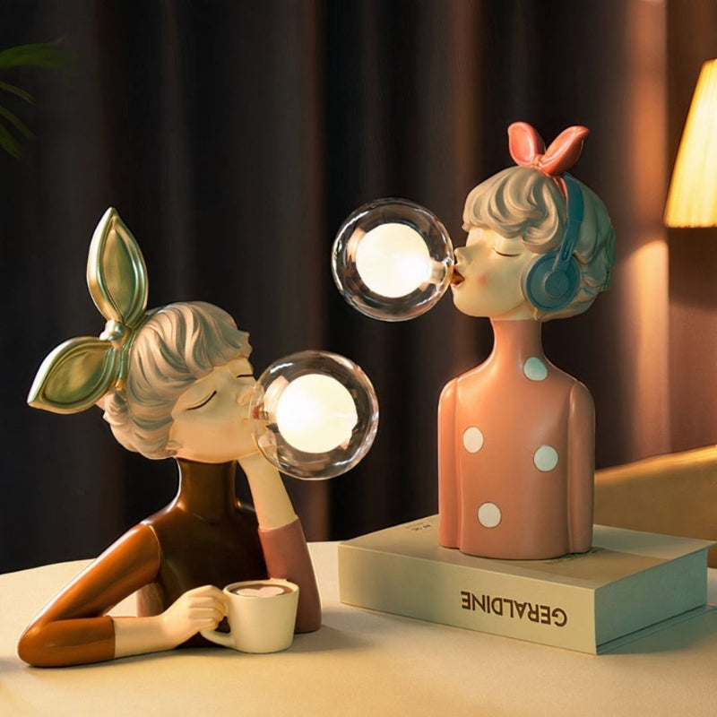 ArtisanGlow – Håndlavet bordlampe med figurdesign