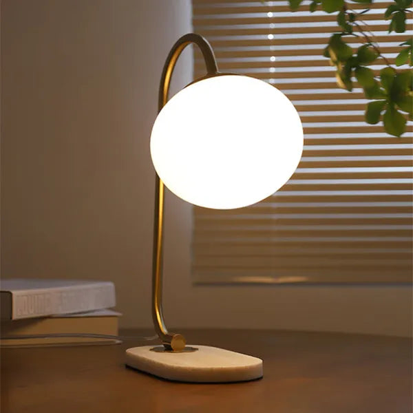 MallowGlow - Moderne bordlampe i skumfidusform til hyggelig belysning