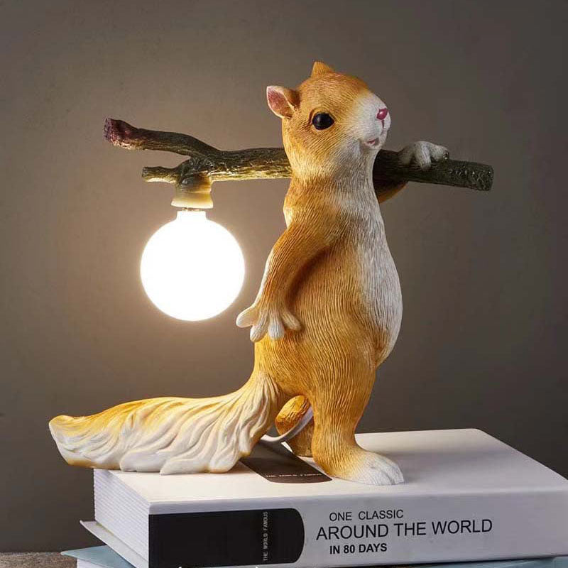 Squirrel Glow - Charmerende egernlampe til at oplyse dit hjem