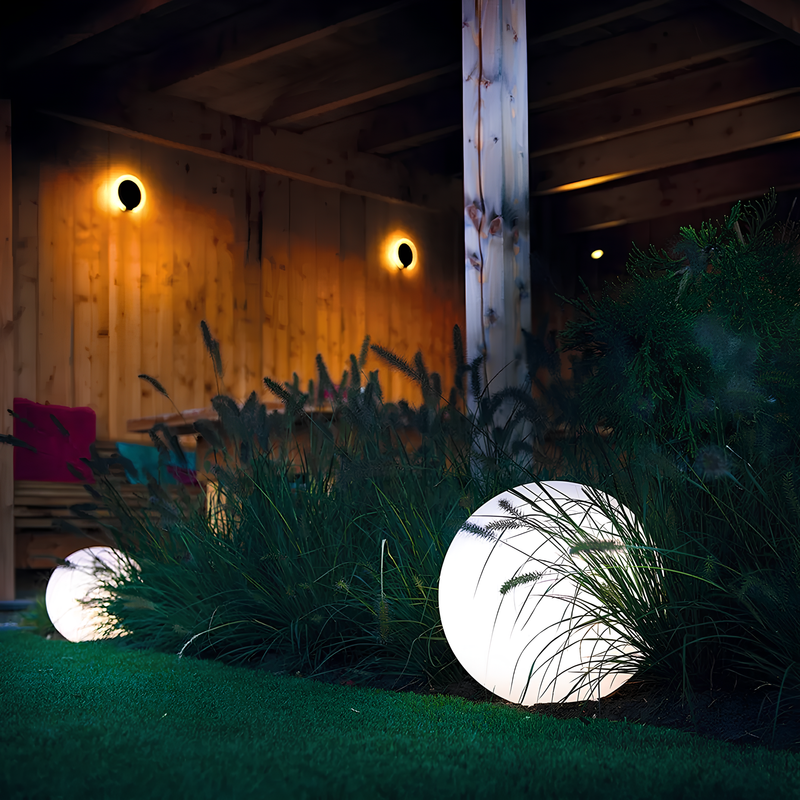 GlowSphere – Multifunktionel LED-havelys med multi-farvemuligheder til ethvert rum