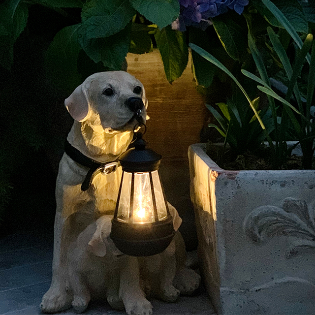 PuppyGlow –Solar Lanterne Med Playful Hundestatue til Udendørs Charme