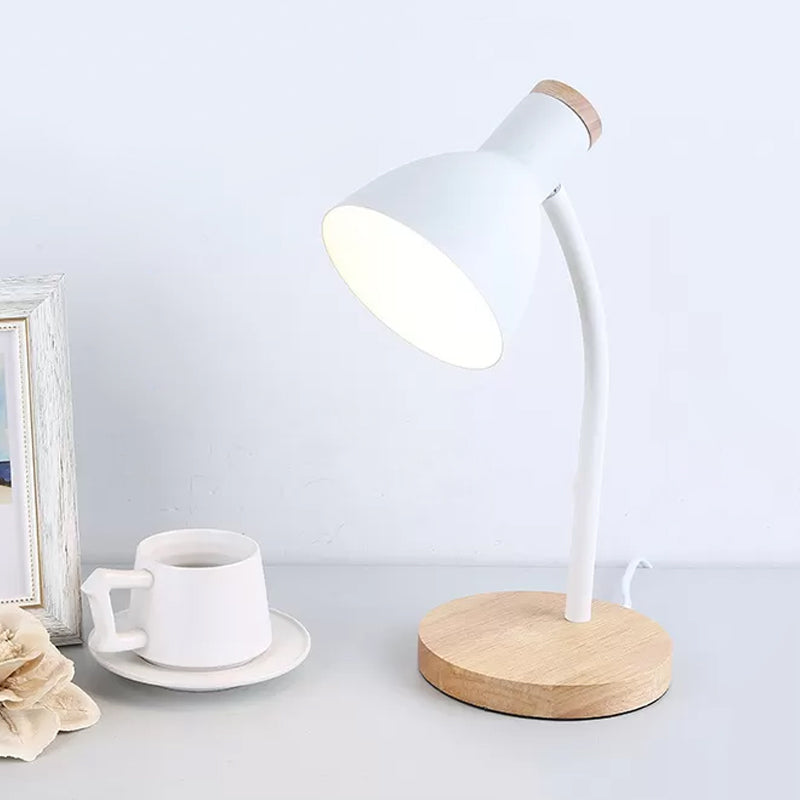 LumaBend – Elegant LED-bordlampe med fleksibel hals og varmt, blødt lys