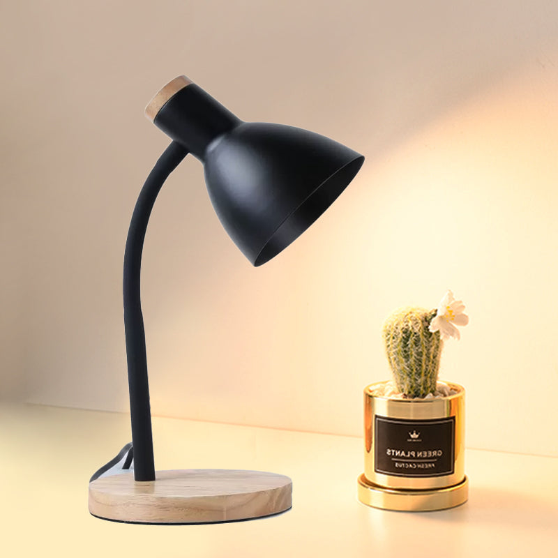 LumaBend – Elegant LED-bordlampe med fleksibel hals og varmt, blødt lys