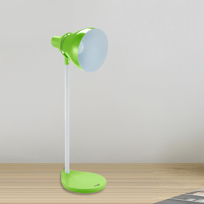 MacaronGlow – Elegant skrivebordslampe med justerbar hornformet skærm