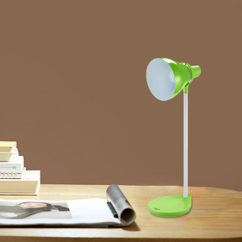 MacaronGlow – Elegant skrivebordslampe med justerbar hornformet skærm