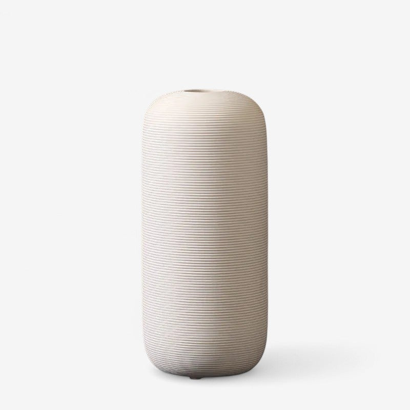 NordicForm – Keramisk vase med ren geometrisk form