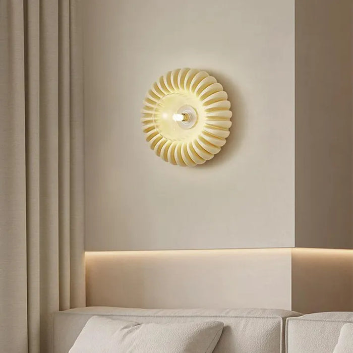 LumaWall – Moderne væglampe i harpiks med stilfuldt design