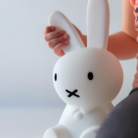MiffyGlow - Finurlig LED bordlampe med en beroligende glød og tidløs charme