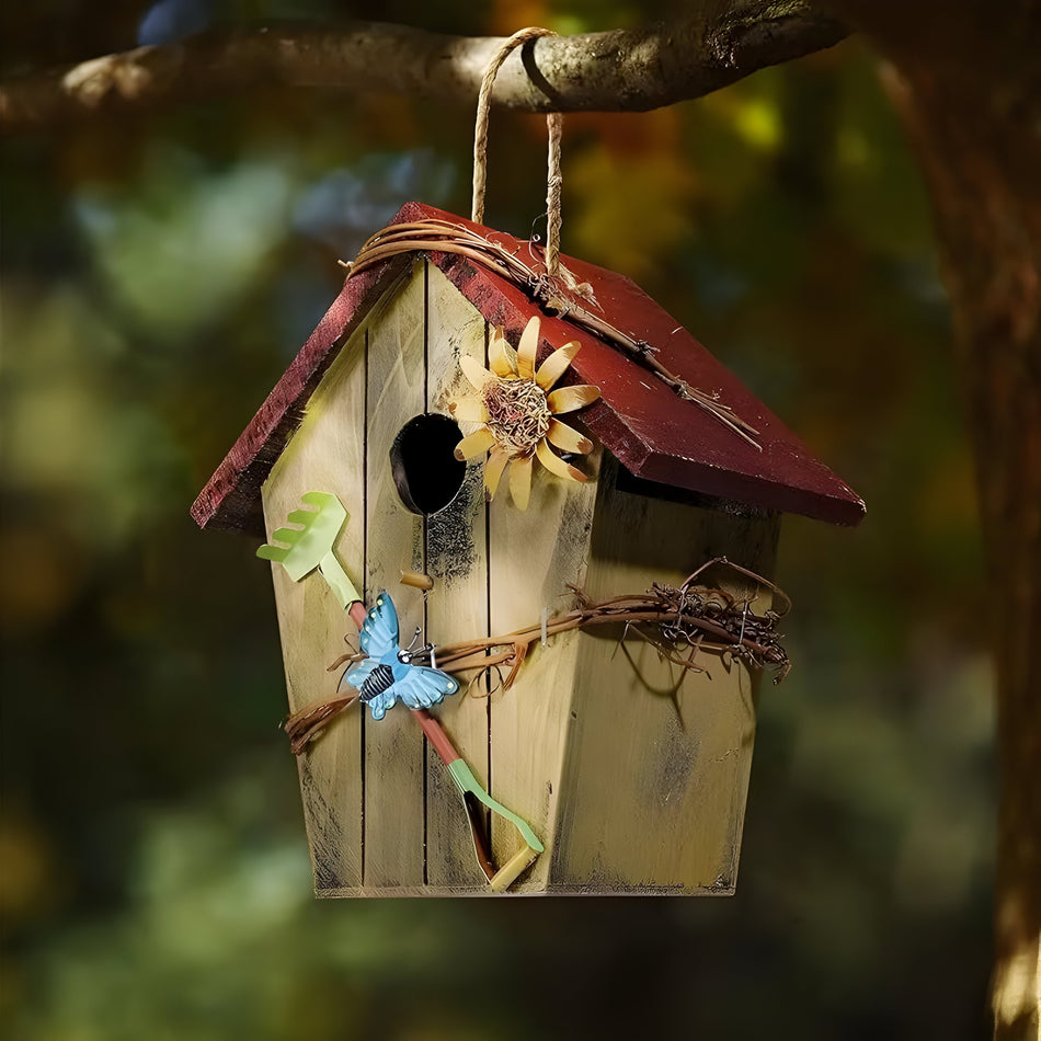 GardenPerch – Rustikt hængende fuglehus med naturligt design, der giver haven charme