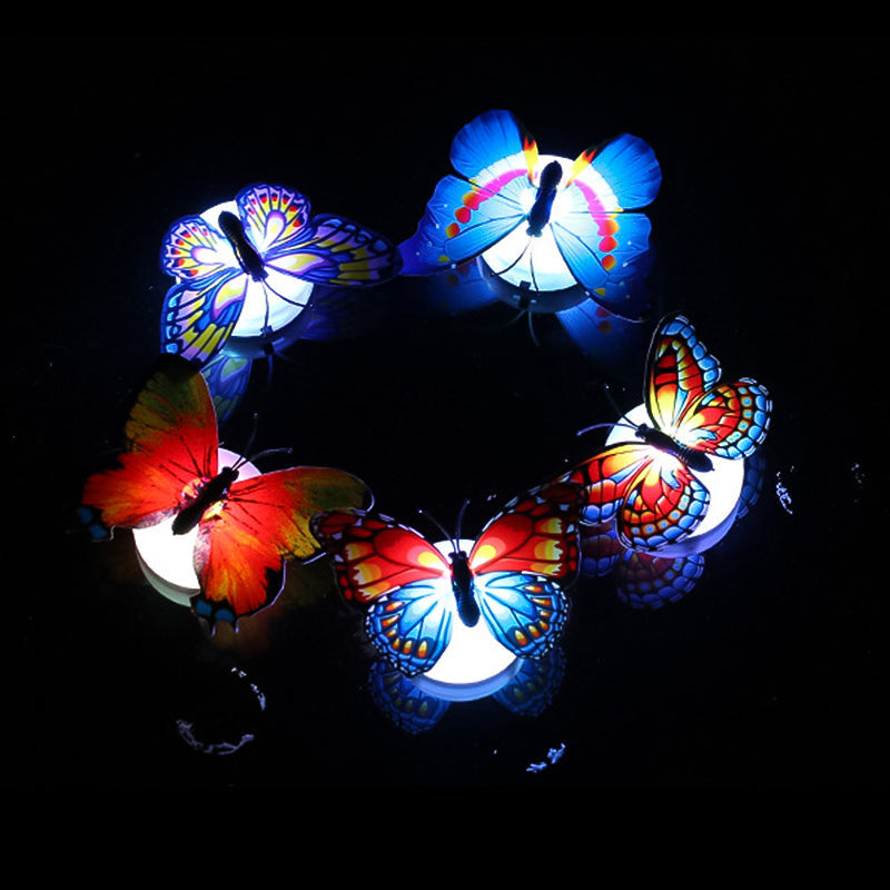 GlowWings – 3D-sommerfuglenatlys for en magisk stemning