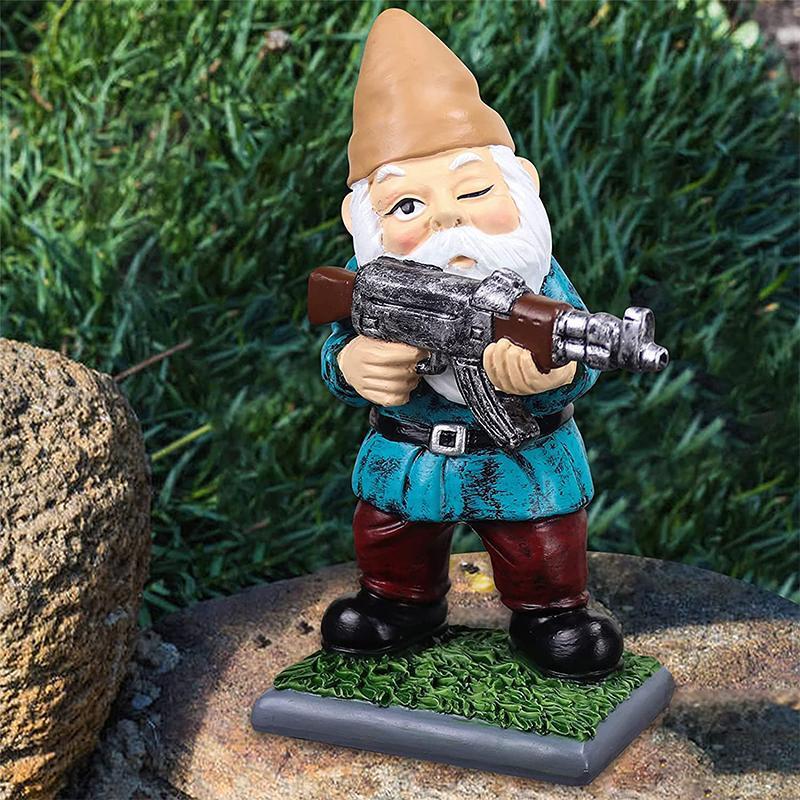 GuardGnome - legende havestatue med AK47-design