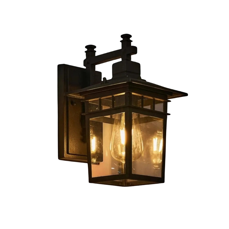 LumiLantern – Elegant Udendørs Lampe i Lanterne-Stil med Glas