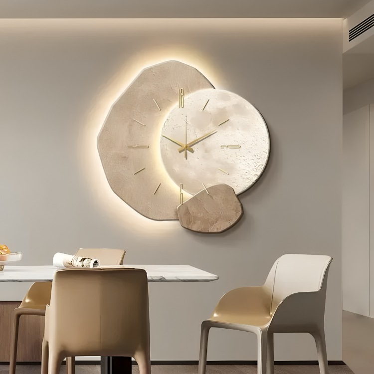 LumaWood – Vægur i træ med LED-belysning, lydløs gang og naturlig finish
