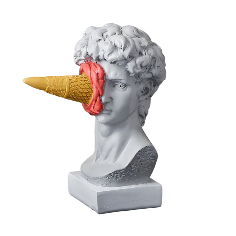 ArtMuse – Klassisk Figurskulptur med Isdetalje til Nordisk-Inspireret Indretning