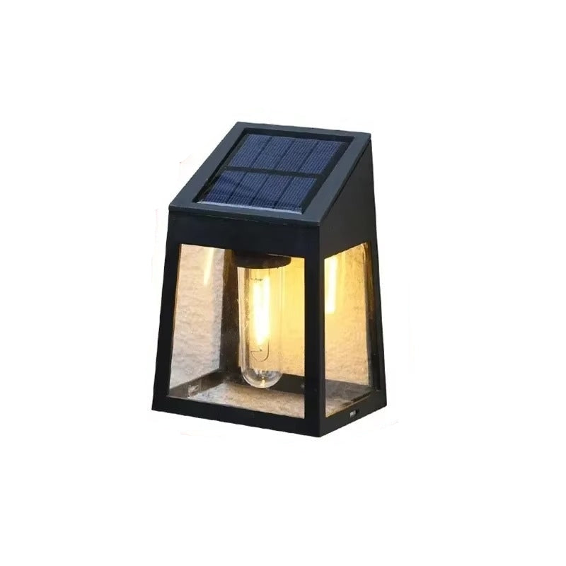 SolarGlow – Klassisk lanterne-stil udendørs væglampe med varm glød