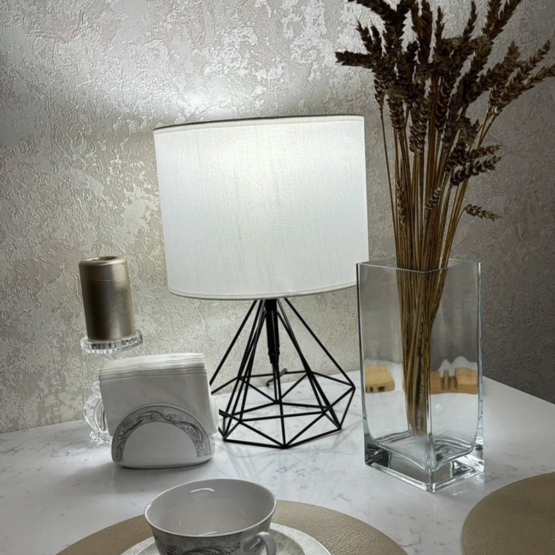 LuxoraLamp - Elegant Bordlampe Med et Moderne Design