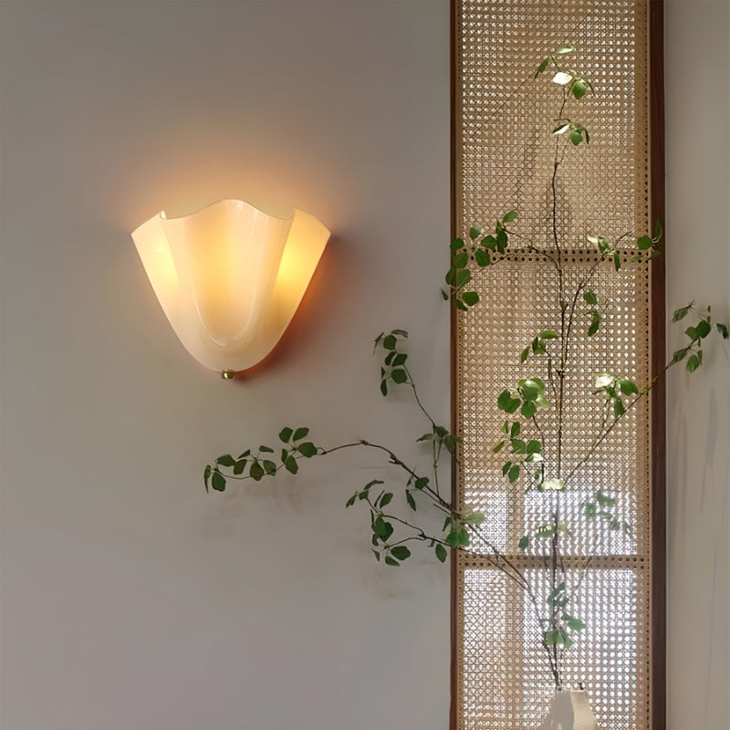 ShellGlow – LED Væglampe med Skalsinspireret Design