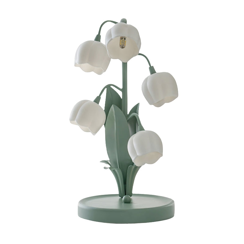 BloomLight – Dekorativ bordlampe inspireret af tulipaner med elegant blomsterdesign