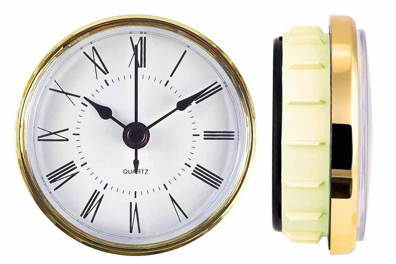 ModiCore – Kompakt moderne vægur med minimalistisk charme