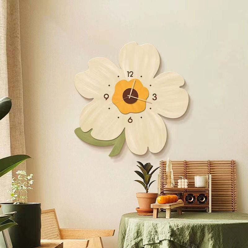 FloraTime – Kreativt vægur med naturinspireret blomsterdesign