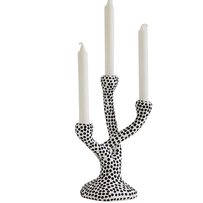 DotGlow – Keramisk Lysestage med Prikket Mønster til Moderne Indretning