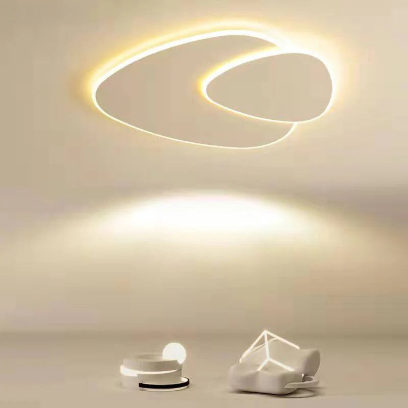 GlowBeam – Minimalistisk LED-loftlampe med blød, flimmerfri glød og elliptisk design