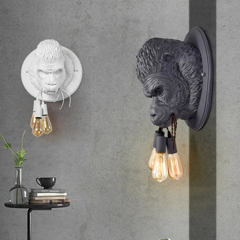 ApeLume – Gorillaformet LED væglampe til dristige og kreative interiører