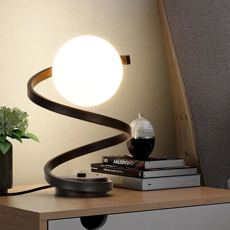 GlowCircle – LED bordlampe med rundt design og afbryderknap