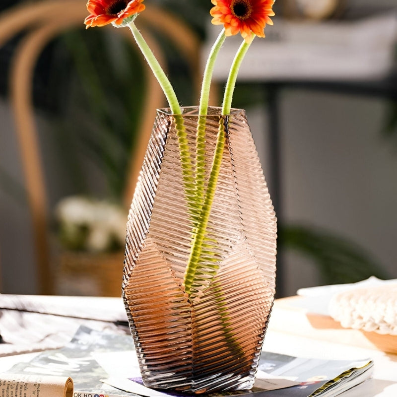BrewVase – Geometrisk Glasvase til Blomster og Dekorativ Brug