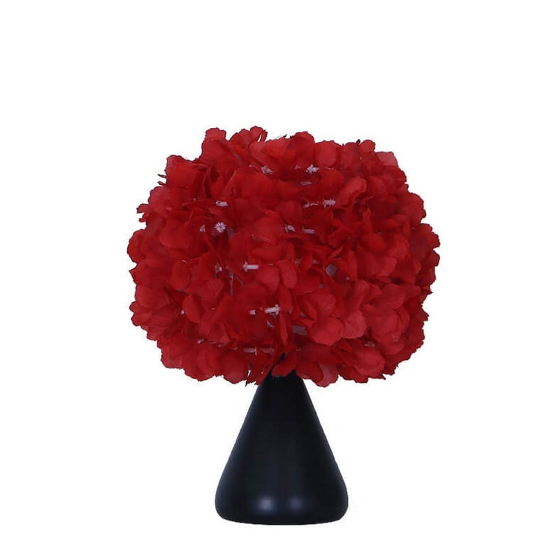 BloomAura – Bordlampe med Blomsterbuket og Klassisk Design