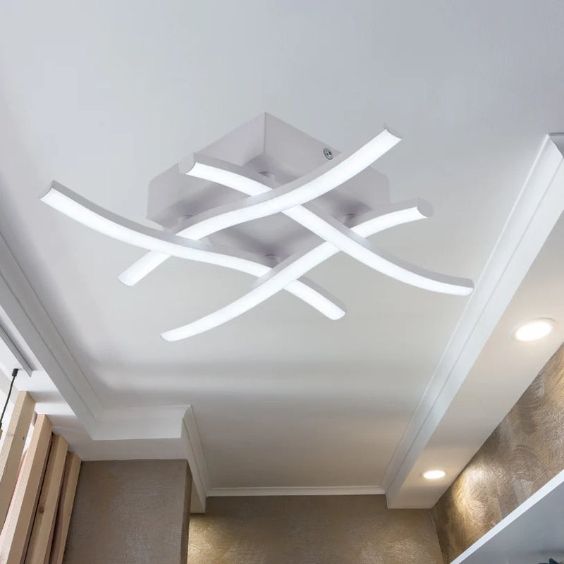 WaveGlow - Loftslampe med flydende buet design og blød trefarvet belysning