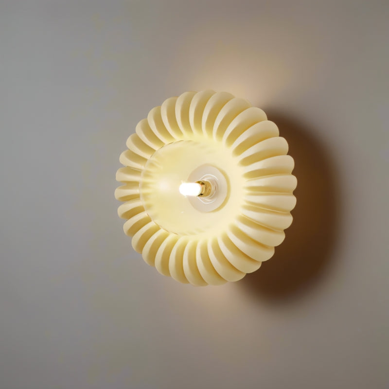 LumaRing – Cirkelformet Væglampe med Dekorativt Design