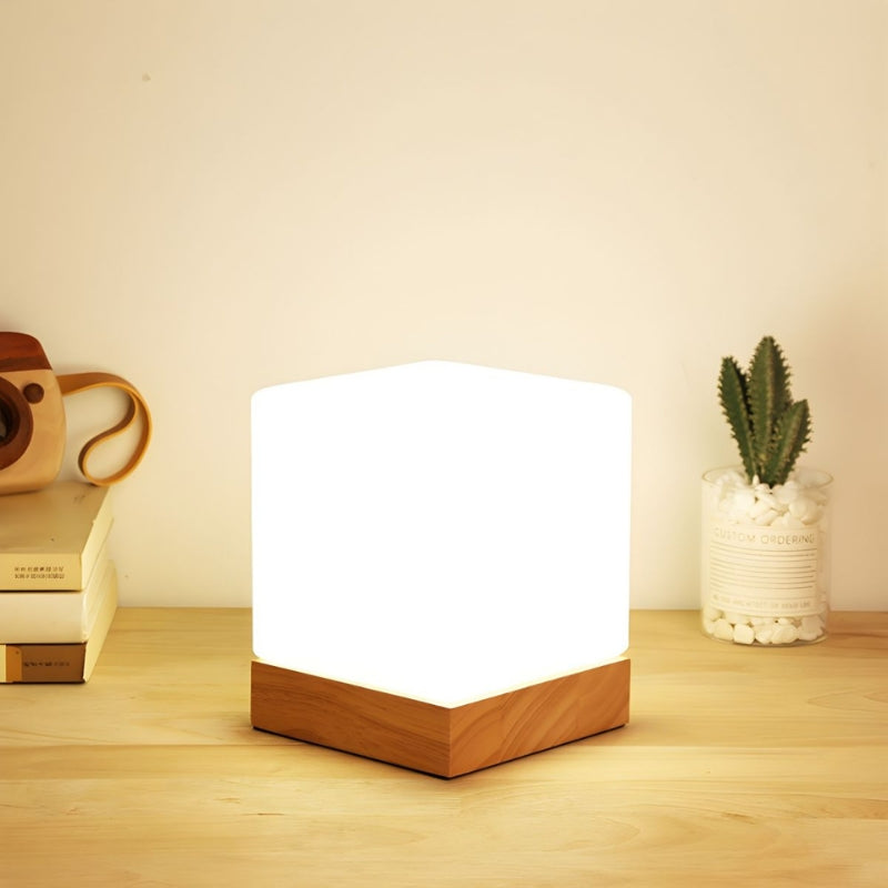 GlowTable - LED bordlampe med netstrøm til hjem eller kontor
