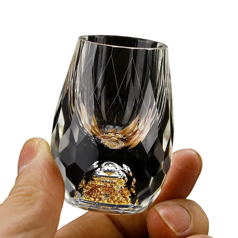 LuxeSip – Håndlavet krystalglas med gulddetaljer