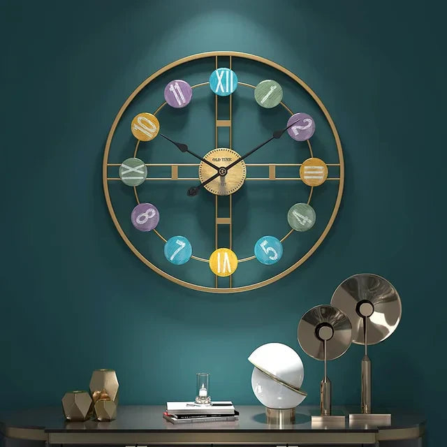 EternaClock - Elegant vintage vægur med lydløs mekanisme til klassisk boligindretning