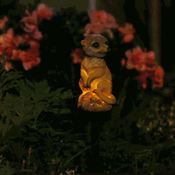 GlowGuard – Meerkat-formet havelys med blød gylden glød