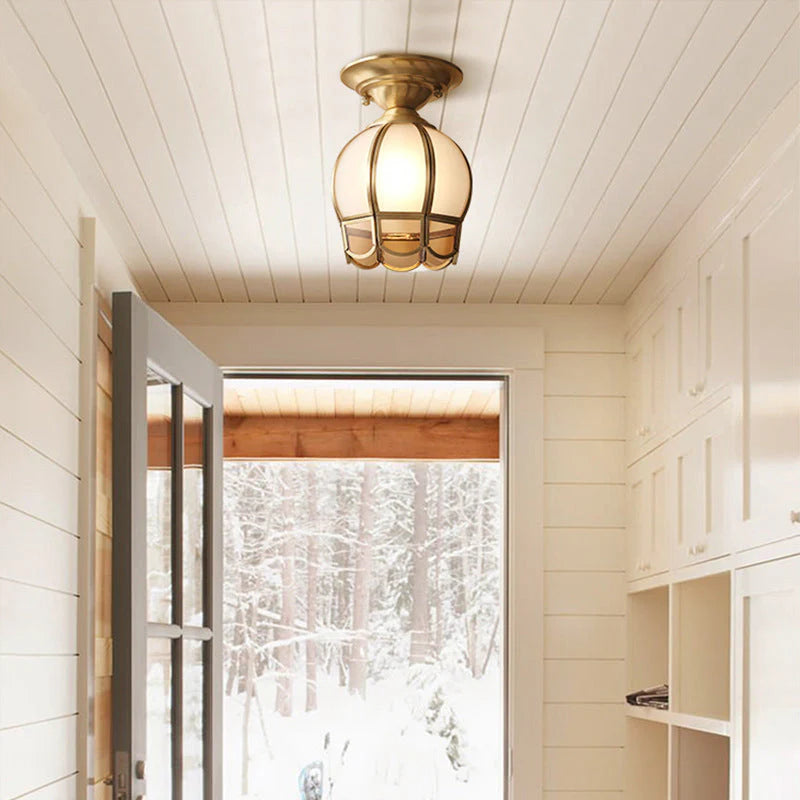 GoldenAura – Kolonial Semi-Flush Loftlampe med Udsmykkede Detaljer