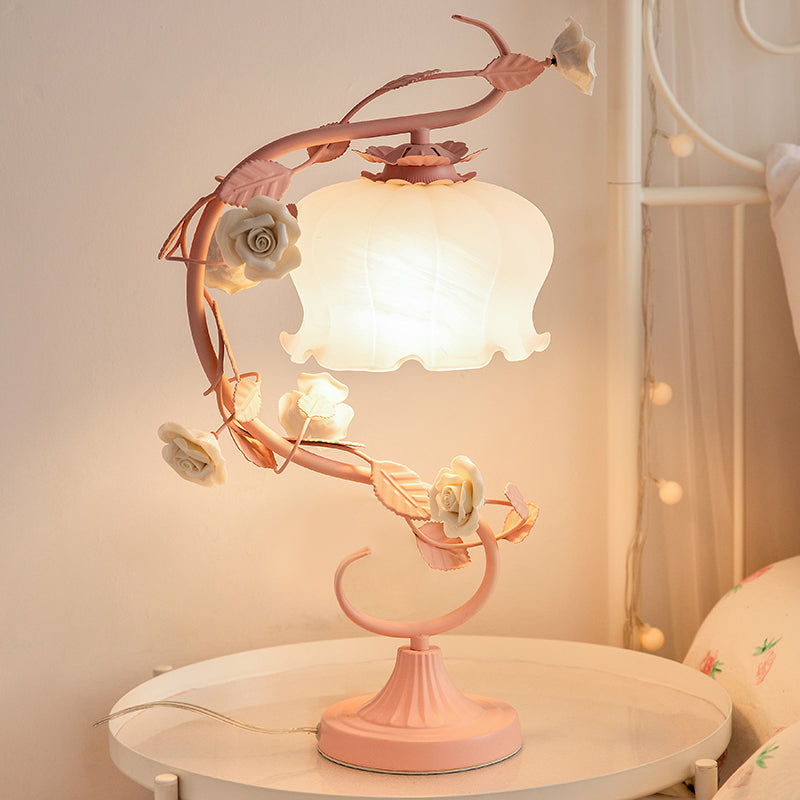 GlowPetal - Elegant blomsterlampe med blidt glødende lys
