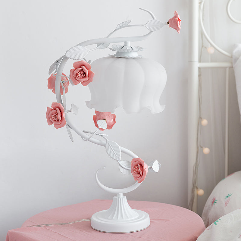GlowPetal - Elegant blomsterlampe med blidt glødende lys