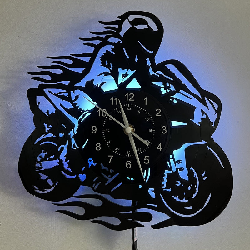 MotoGlow - Motorcykelinspireret væglampe med lydløs præcision